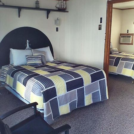 The Monarch Motel Cheboygan Exterior foto